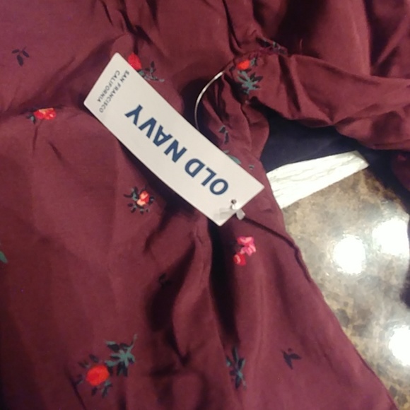 Top - Picture 2 of 3